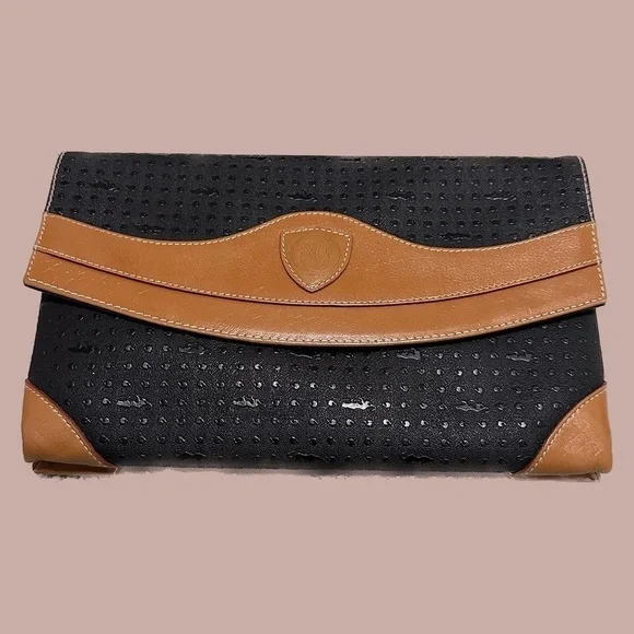 VINTAGE BLACK AND BROWN CLUTCH - Picture 2 of 6